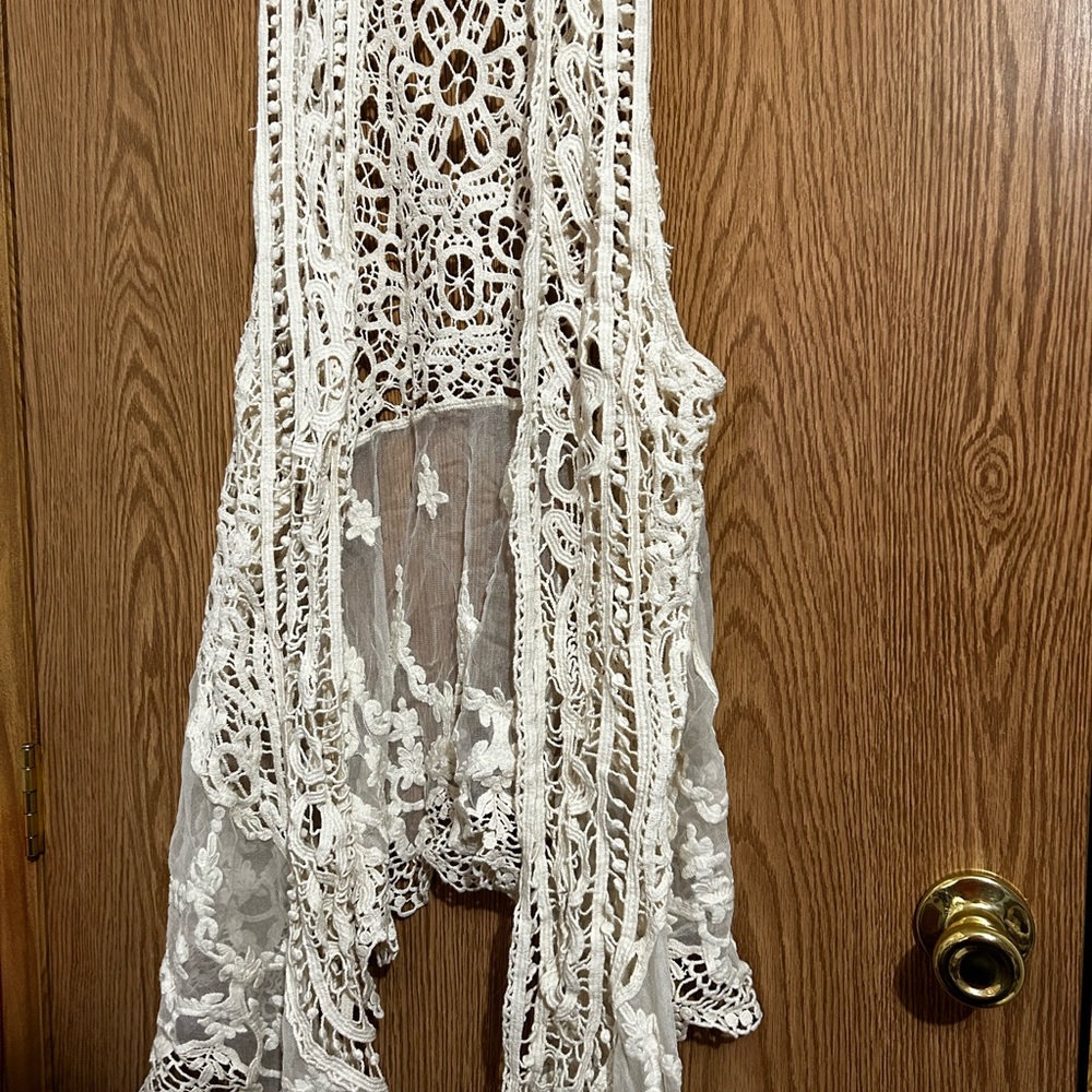 White Lace Crochet Vest New With Tags
